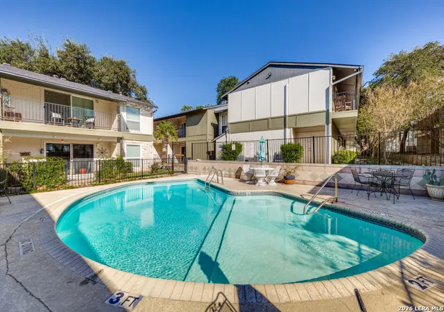 2nd image of 100 Lorenz Rd, San Antonio, TX 78209