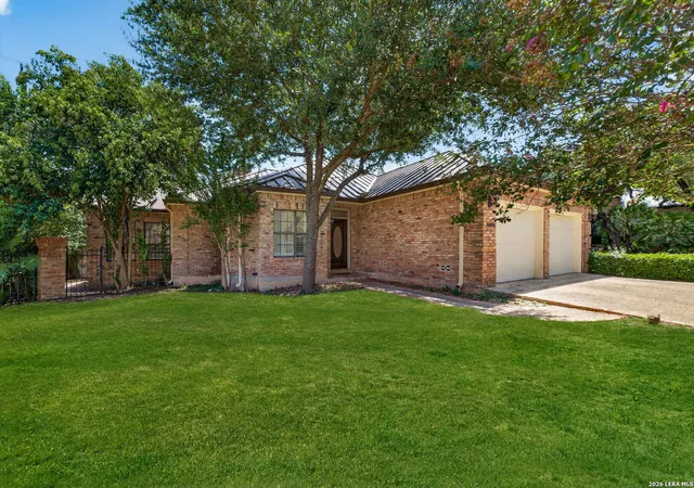 Photo 3 of Single family home for sale at 3002 Iron Stone Ct, San Antonio, TX 78230 | MLS# 2008800 | Listing updated on 2026-09-11