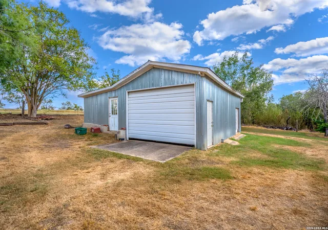 2nd image of 20260 Campbellton, San Antonio, TX 78264 | MLS# 2008820