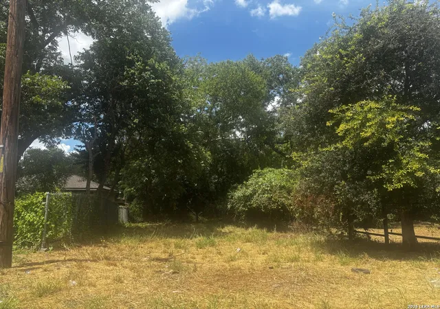 Photo 1 of Land for sale at 435 Vine, San Antonio, TX 78210 | MLS# 2008831 | Listing updated on 2026-09-12