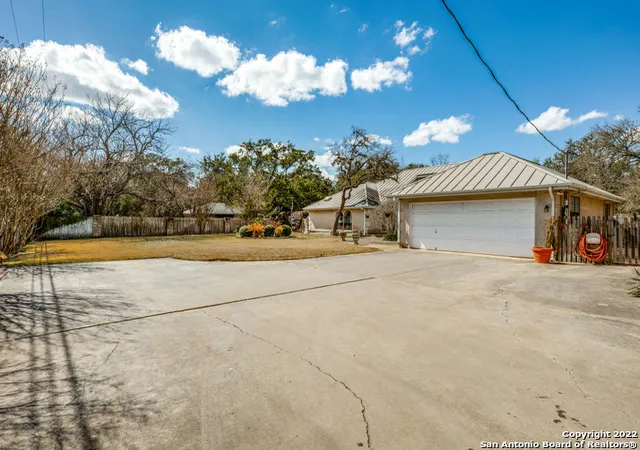 5th image of 98 Longbow Rd, Shavano Park, TX 78231 | MLS# 2008832