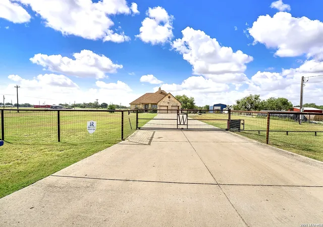 1st image of 101 Hickory Run, La Vernia, TX 78121 | MLS# 2008833