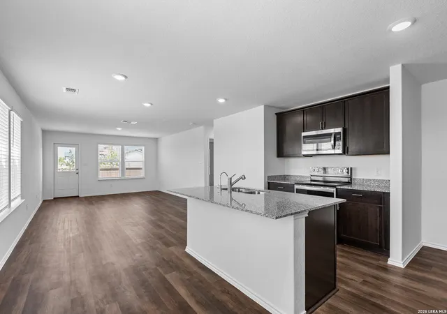 4th image of 1663 Lost Nook, New Braunfels, TX 78130 | MLS# 2008850