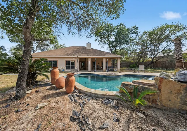 Photo 1 of Single family home for sale at 438 Rosewood Dr, La Vernia, TX 78121 | MLS# 2008853 | Listing updated on 2026-09-04