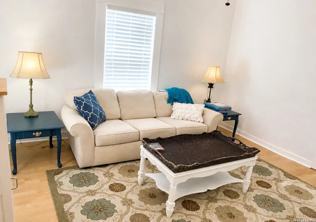 Photo 1 of Single family home for sale at 1009 Gillespie St, San Antonio, TX 78212 | MLS# 2008872 | Listing updated on 2026-09-20