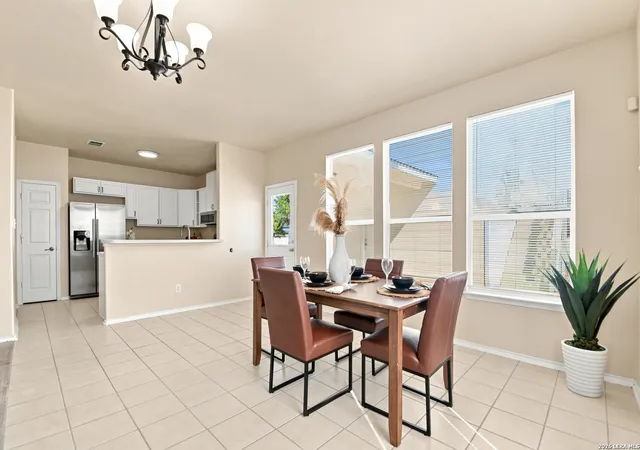 4th image of 121 Lark Hill, Floresville, TX 78114 | MLS# 2008887