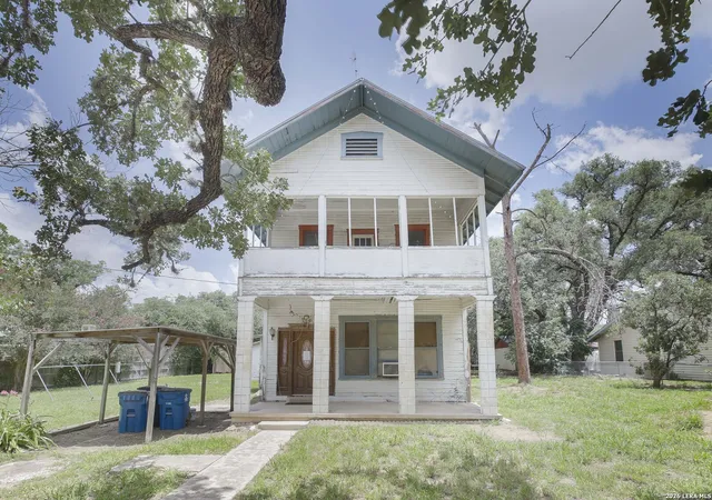 1st image of 623 San Antonio Street, Pleasanton, TX 78064 | MLS# 2008891
