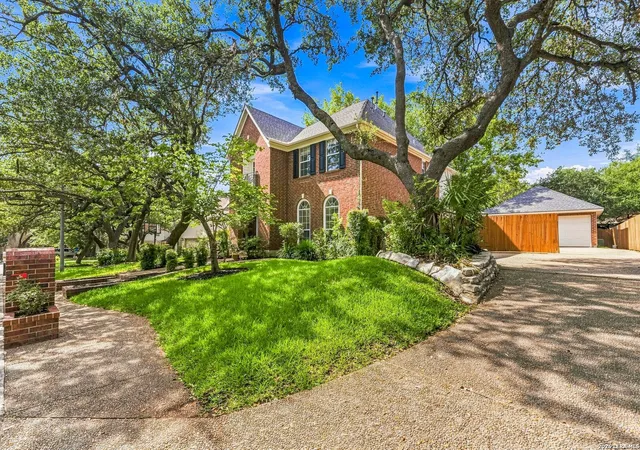 Photo 3 of Single family home for sale at 22 Benchwood Cir, San Antonio, TX 78248 | MLS# 2008898 | Listing updated on 2026-09-18