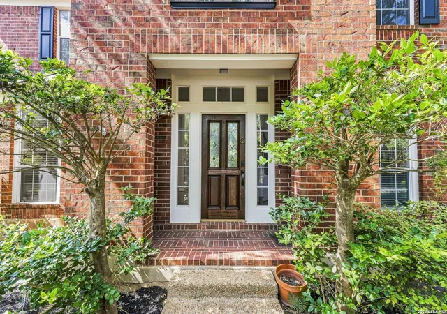 Photo 3 of Single family home for sale at 22 Benchwood Cir, San Antonio, TX 78248 | MLS# 2008898 | Listing updated on 2026-09-18