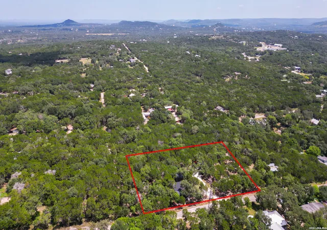 3rd image of 568 28Th St W, Lakehills, TX 78063 | MLS# 2008900