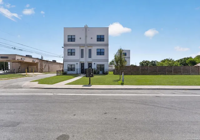 1st image of 1735 W Gramercy Pl #301, San Antonio, TX 78201 | MLS# 2008909