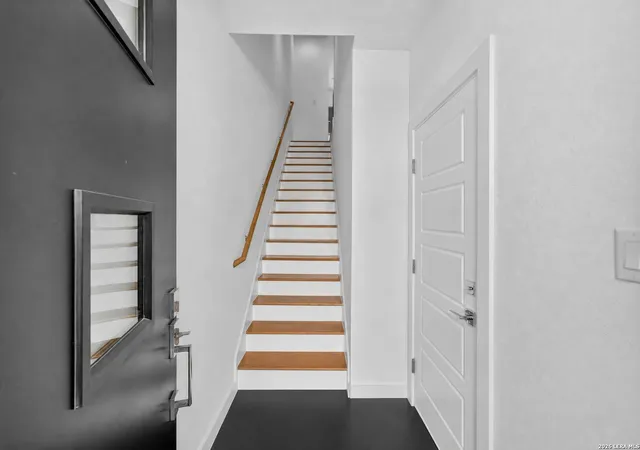 Photo 2 of Condo for sale at 1735 W Gramercy Pl #301, San Antonio, TX 78201 | MLS# 2008909 | Listing updated on 2026-08-25