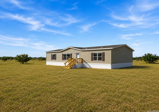 Photo 3 of Sale Pending at 2853 Fm 1333, Poteet, TX 78065 | MLS# 2008917 | Listing updated on 2026-09-03