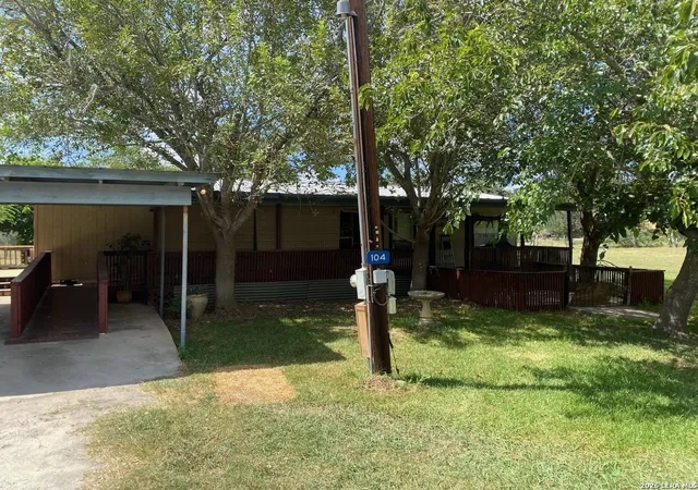 Photo 2 of Sale Pending at 104 N Walnut Way, Boerne, TX 78006 | MLS# 2008926 | Listing updated on 2026-08-27