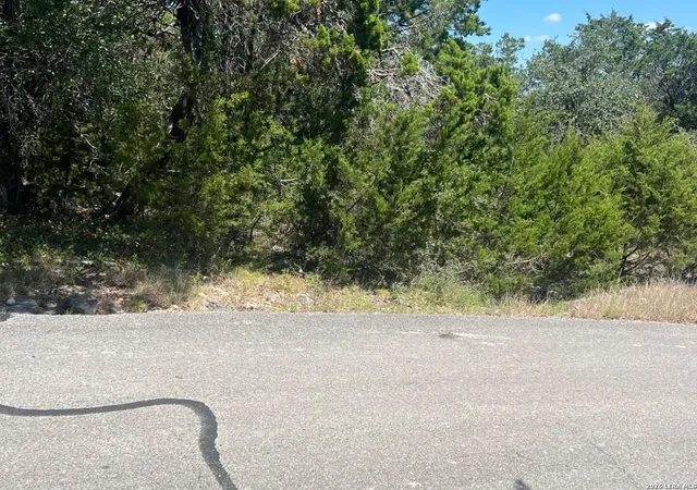 Photo 4 of Land for sale at 133 La Escalera, San Antonio, TX 78261 | MLS# 2009021 | Listing updated on 2026-08-26