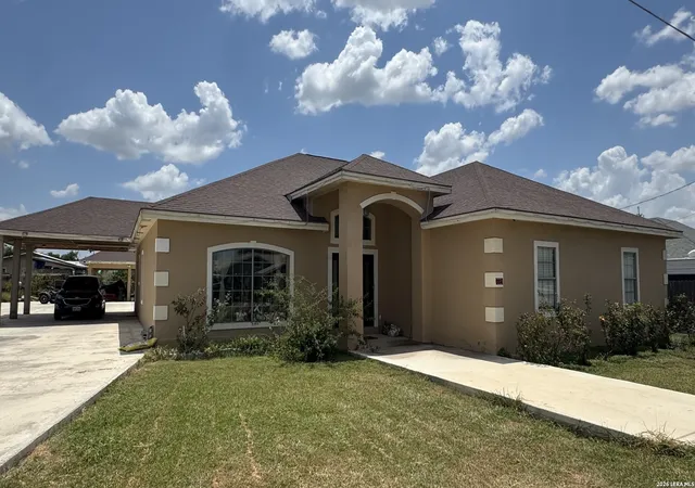 Photo 1 of Single family home for sale at 116 View Dr, Eagle Pass, TX 78852 | MLS# 2009032 | Listing updated on 2026-08-26