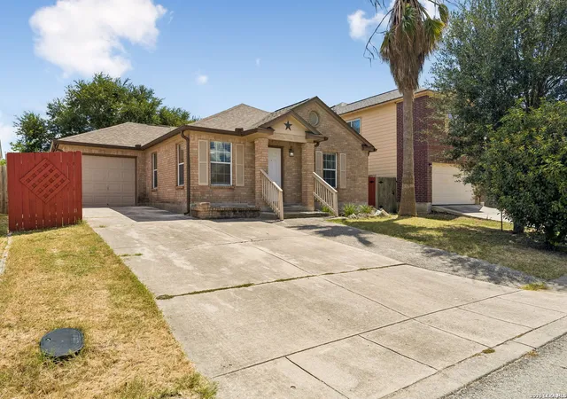 Photo 3 of Sale Pending at 6118 Joes Farm, San Antonio, TX 78244 | MLS# 2009033 | Listing updated on 2026-09-16