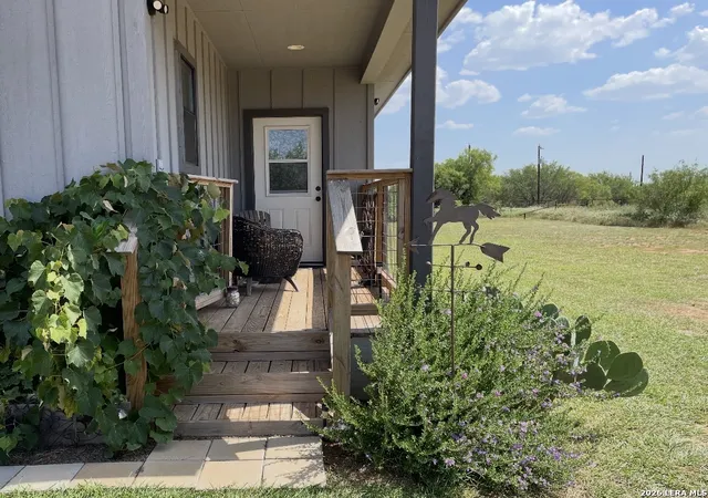 Photo 4 of Single family home for sale at 675 County Road 1629, Moore, TX 78057 | MLS# 2009044 | Listing updated on 2026-08-26