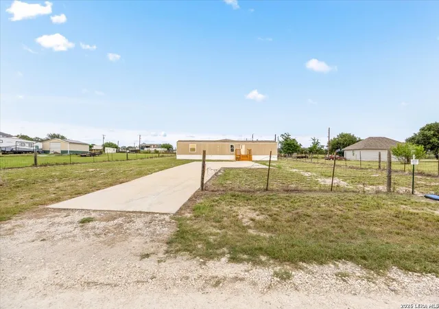Photo 3 of Single family home for sale at 122 Amber Ln, Poteet, TX 78065 | MLS# 2009083 | Listing updated on 2026-09-09
