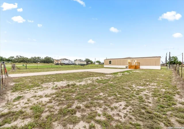Photo 4 of Single family home for sale at 122 Amber Ln, Poteet, TX 78065 | MLS# 2009083 | Listing updated on 2026-09-20