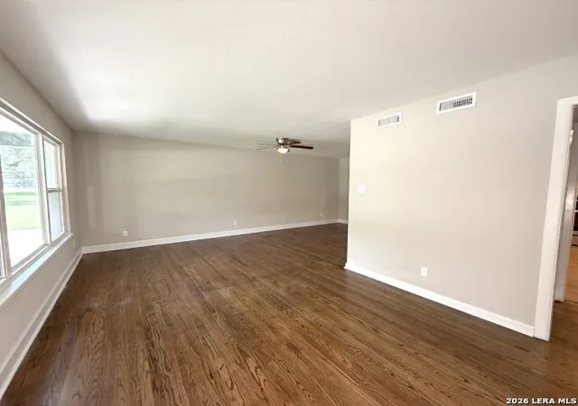 Photo 3 of Single family home for sale at 539 Oakleaf Dr, San Antonio, TX 78209 | MLS# 2009086 | Listing updated on 2026-09-15