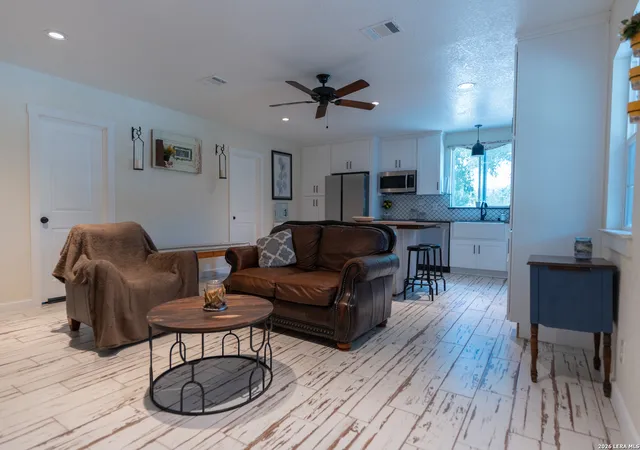 Photo 3 of Single family home for sale at 1627 Forest Lake Dr, Spring Branch, TX 78070 | MLS# 2009092 | Listing updated on 2026-09-18