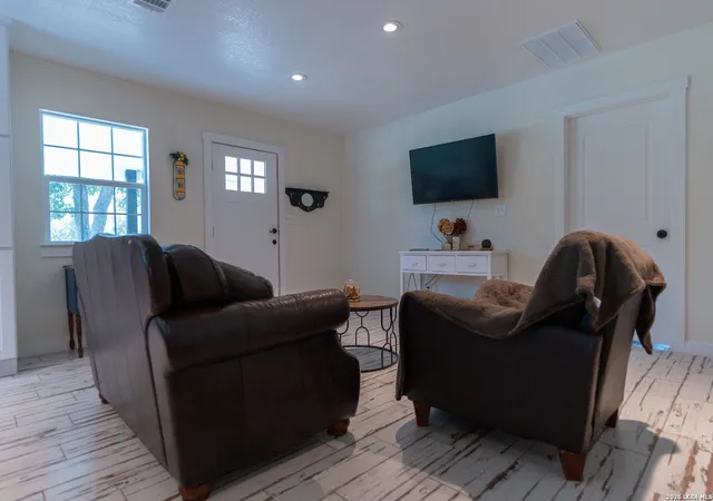 48th image of 1627 Forest Lake Dr, Spring Branch, TX 78070 | MLS# 2009092