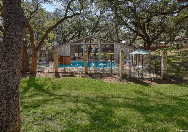 4th image of 11303 Vance Jackson Rd, San Antonio, TX 78230