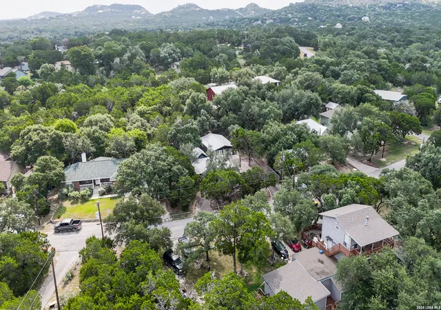 38th image of 326 Cedar Dr, Canyon Lake, TX 78133 | MLS# 2009161