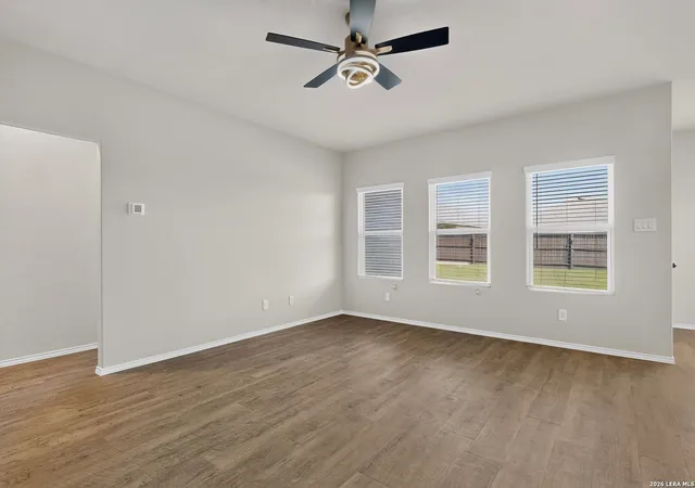 4th image of 3300 Ridge Pl, Seguin, TX 78155 | MLS# 2009180