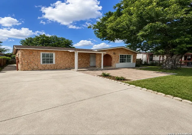 Photo 1 of Single family home for sale at 130 Pickford Ave, San Antonio, TX 78228 | MLS# 2009187 | Listing updated on 2026-08-27