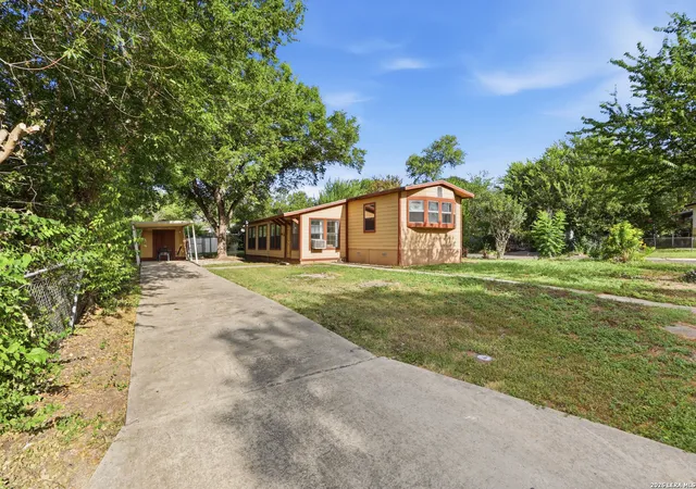 Photo 2 of Single family home for sale at 8561 Braewick Dr, San Antonio, TX 78239 | MLS# 2009189 | Listing updated on 2026-08-27