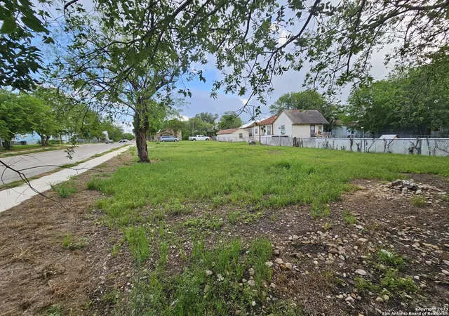 4th image of 223 Coleman St, San Antonio, TX 78208 | MLS# 2009199