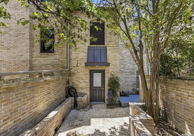4th image of 5403 N New Braunfels Ave #12, San Antonio, TX 78209 | MLS# 2009242