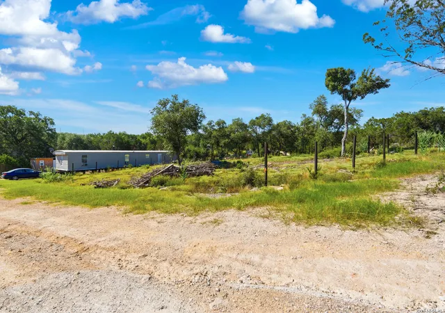 4th image of 1241 Deer Valley Pass, Spring Branch, TX 78070 | MLS# 2009272