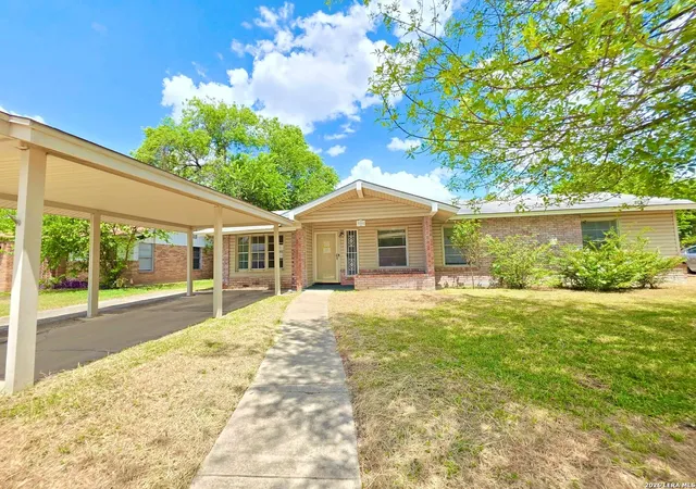Photo 2 of Sale Pending at 7203 Westshire Dr, San Antonio, TX 78227 | MLS# 2009277 | Listing updated on 2026-09-14