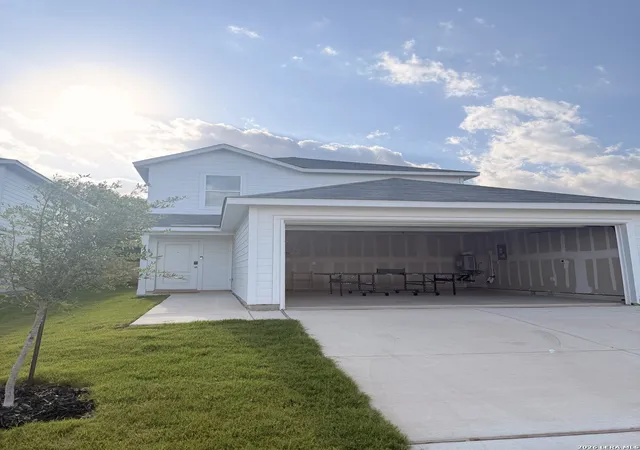 Photo 1 of Single family home for sale at 7238 Brownleaf Dr, San Antonio, TX 78227 | MLS# 2009291 | Listing updated on 2026-09-08