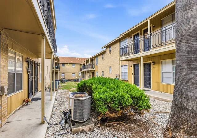 16th image of 923 Vance Jackson #1002, San Antonio, TX 78201 | MLS# 2009297