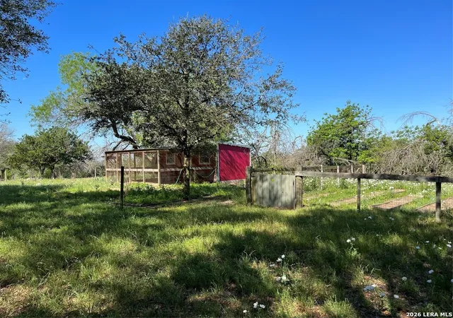 Photo 17 of Single family home for sale at 3371 Rathkamp Dreyer Rd, Yoakum, TX 77995 | MLS# 2009308 | Listing updated on 2026-08-28