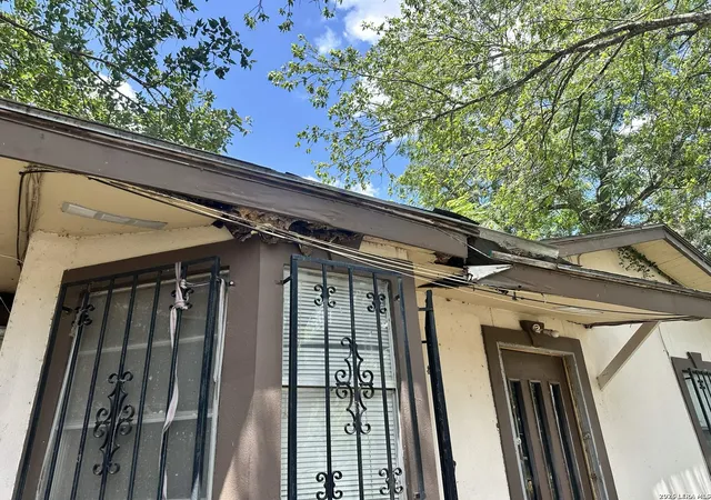Photo 2 of Sale Pending at 611 Dorie, San Antonio, TX 78220 | MLS# 2009313 | Listing updated on 2026-09-04