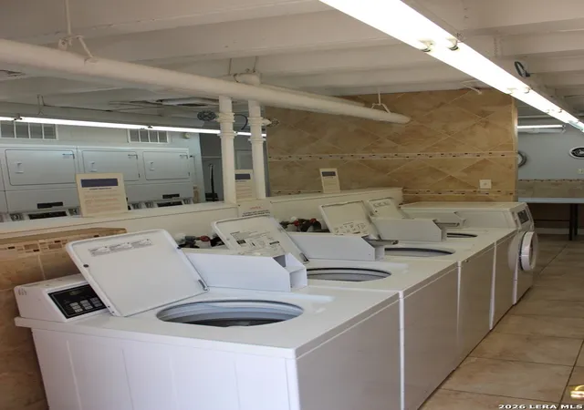 2nd image of 8401 N New Braunfels, San Antonio, TX 78209