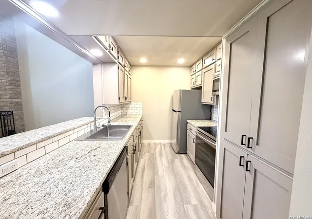 Photo 3 of Multi family home for sale at 103 Brentwood Dr, New Braunfels, TX 78130 | MLS# 2009359 | Listing updated on 2026-08-28