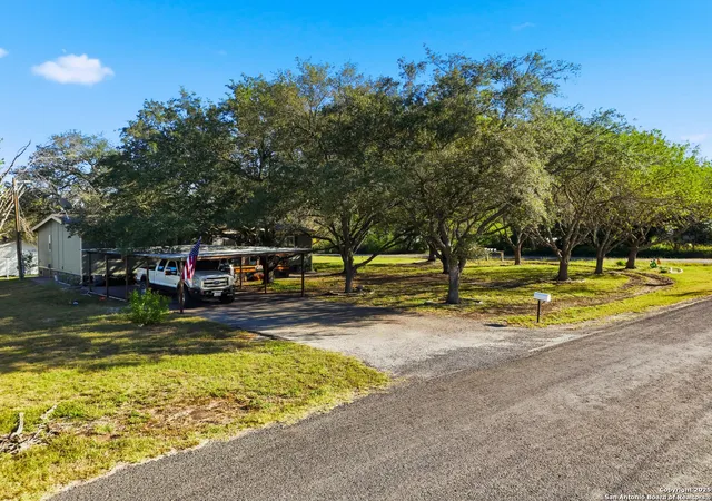 5th image of 102 County Road 479, Castroville, TX 78009 | MLS# 2009375