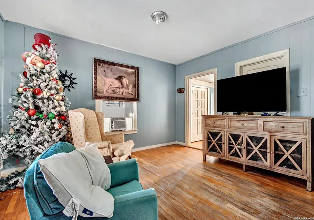 Photo 3 of Single family home for sale at 1406 Wyoming St, San Antonio, TX 78203 | MLS# 2009402 | Listing updated on 2026-09-16