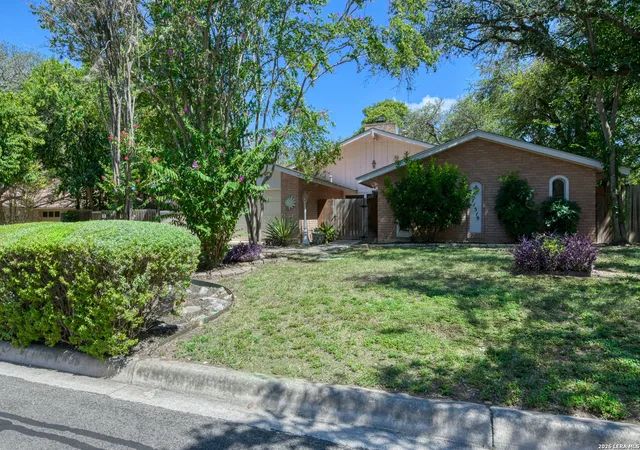 Photo 1 of Single family home for sale at 11519 Whisper Moss St, San Antonio, TX 78230 | MLS# 2009403 | Listing updated on 2026-08-28