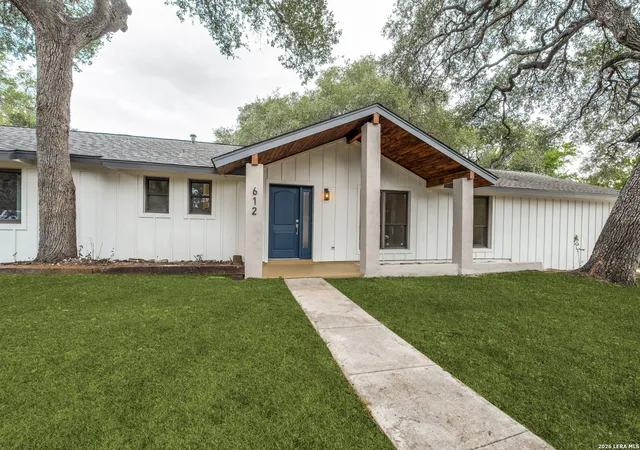 Photo 2 of Single family home for sale at 612 Skyforest Dr, Hollywood Park, TX 78232 | MLS# 2009408 | Listing updated on 2026-09-11