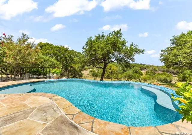 2nd image of 563 Cambridge, New Braunfels, TX 78132 | MLS# 2009419