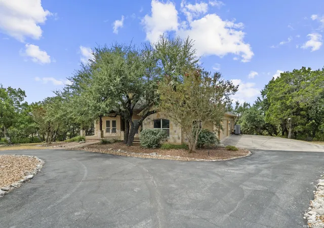 5th image of 49 Auburn Rdg, Spring Branch, TX 78070 | MLS# 2009424