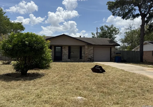 Photo 4 of Sale Pending at 1257 Encino, Pleasanton, TX 78064 | MLS# 2009429 | Listing updated on 2026-08-21
