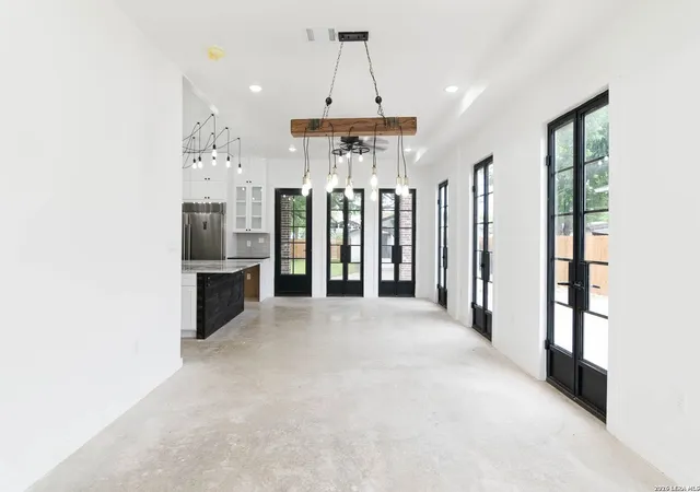 Photo 4 of Single family home for sale at 1339 Schley Ave, San Antonio, TX 78210 | MLS# 2009430 | Listing updated on 2026-08-28